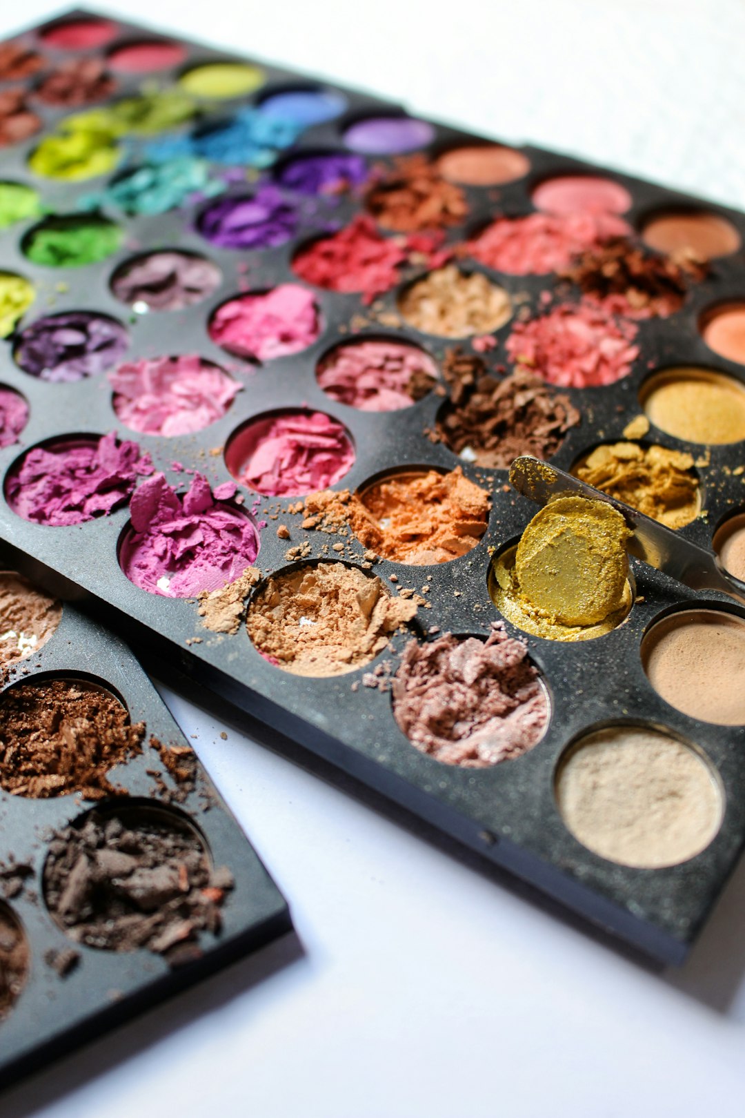 The Art of Color Theory in Makeup